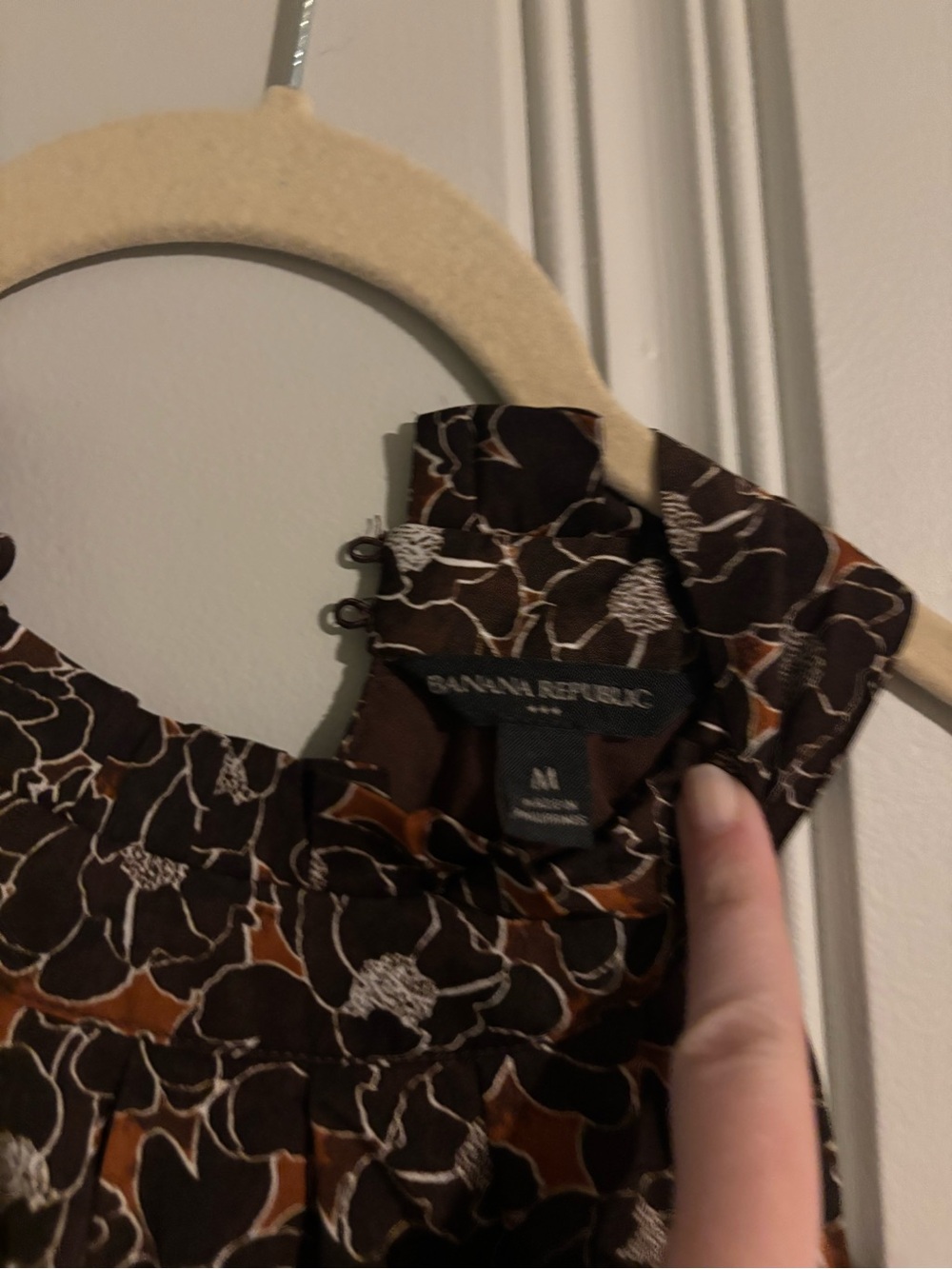 Banana republic halter maxi dress - Picture 5 of 7